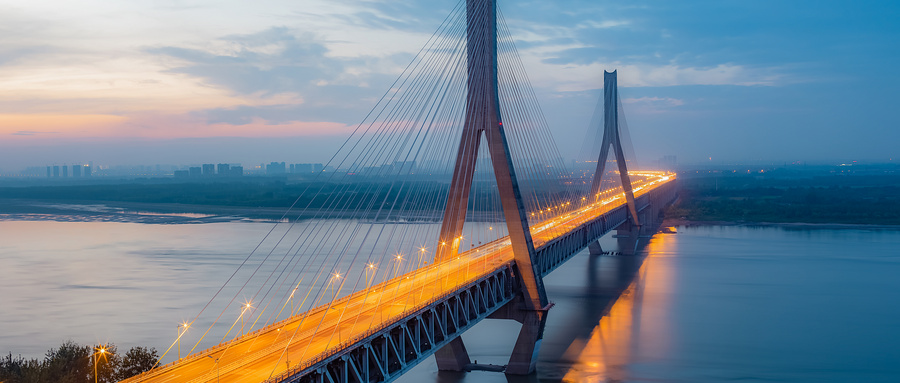 1639992702303618.jpg 摄图网_501069043_wx_武汉天兴洲长江大桥(非企业商用).jpg