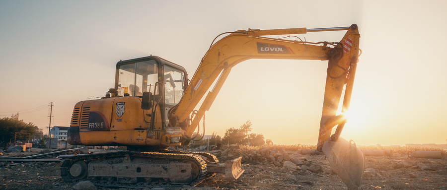 1663139947486612.jpg 摄图网_501652822_wx_工地挖掘机(非企业商用).jpg